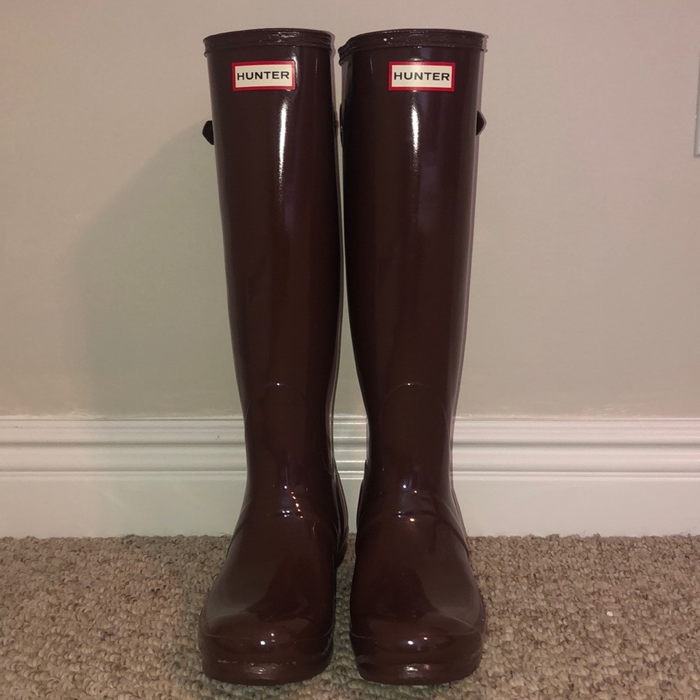 Hunter Tall Rainboots: women's size 8